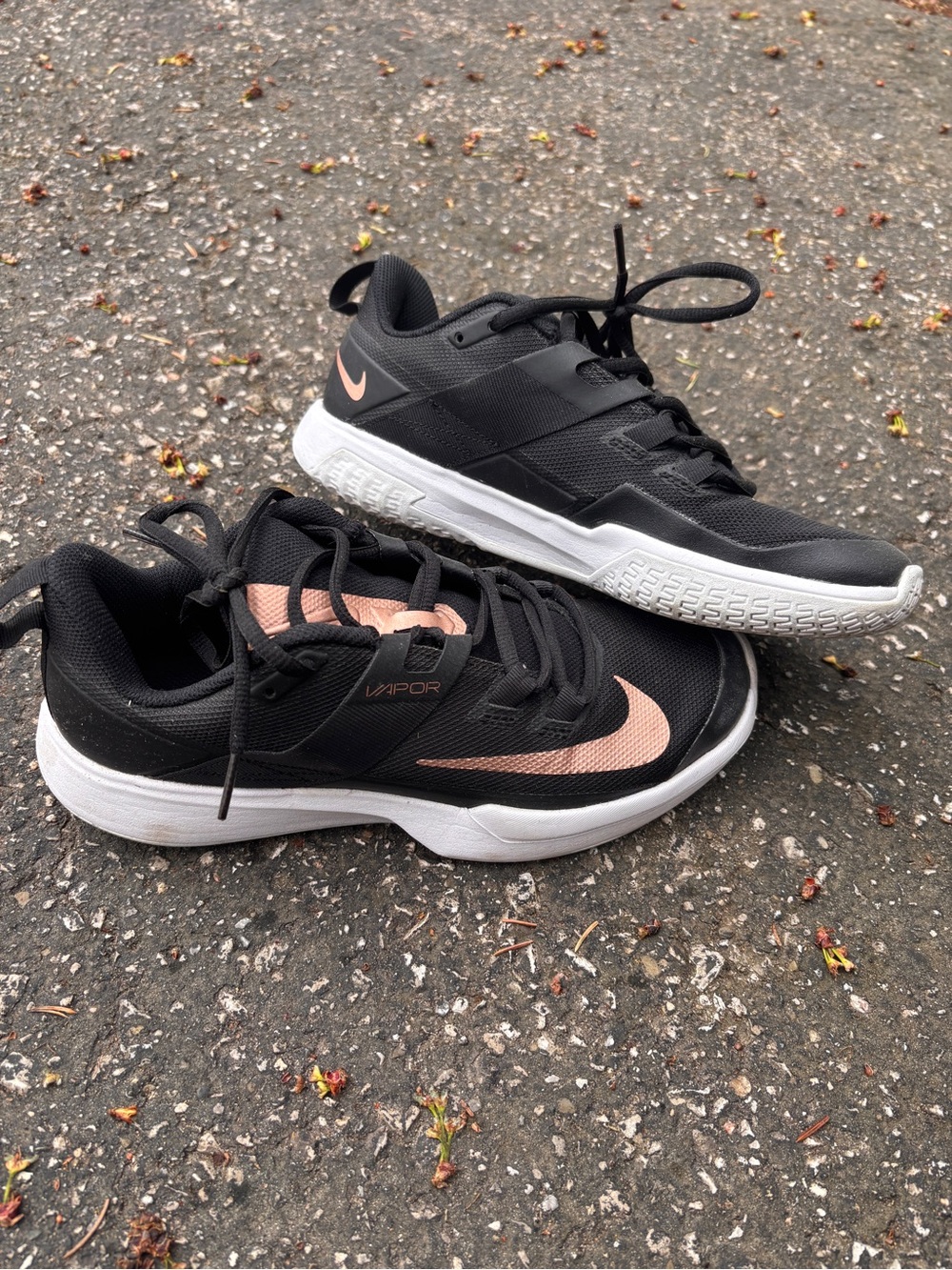 Nike Women’s Black and Pink Vapor Tennis Running Shoes